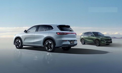 Reservas abertas: Geely E5 e Geely Starray EM-i já têm preços
