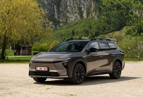 Paixão pela aventura em família: Toyota bZ4X Touring já tem preços