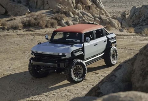 Nem sequer falta um drone: Hummer X pode ser 'buggy' ou 'pick-up'