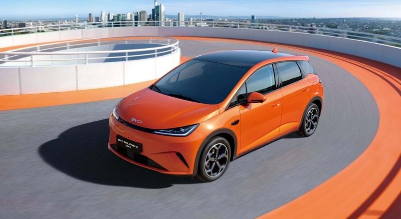 BYD Dolphin G DM-i: um híbrido 'plug-in' inédito para a cidade