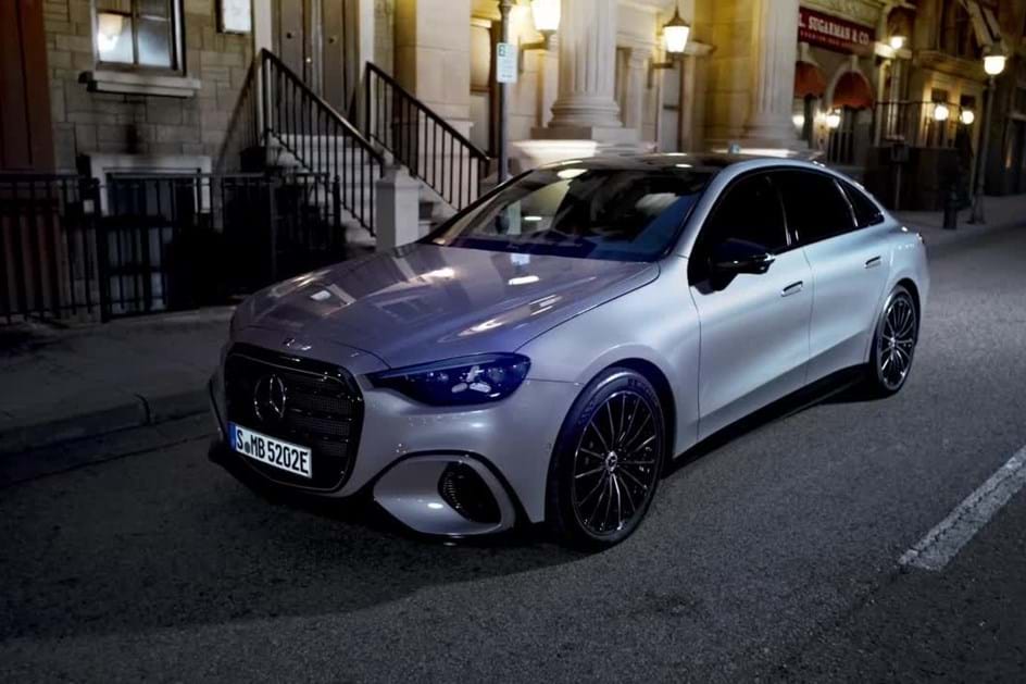 Mercedes-Benz Classe C 400 4MATIC eléctrico já tem preços e reservas abertas