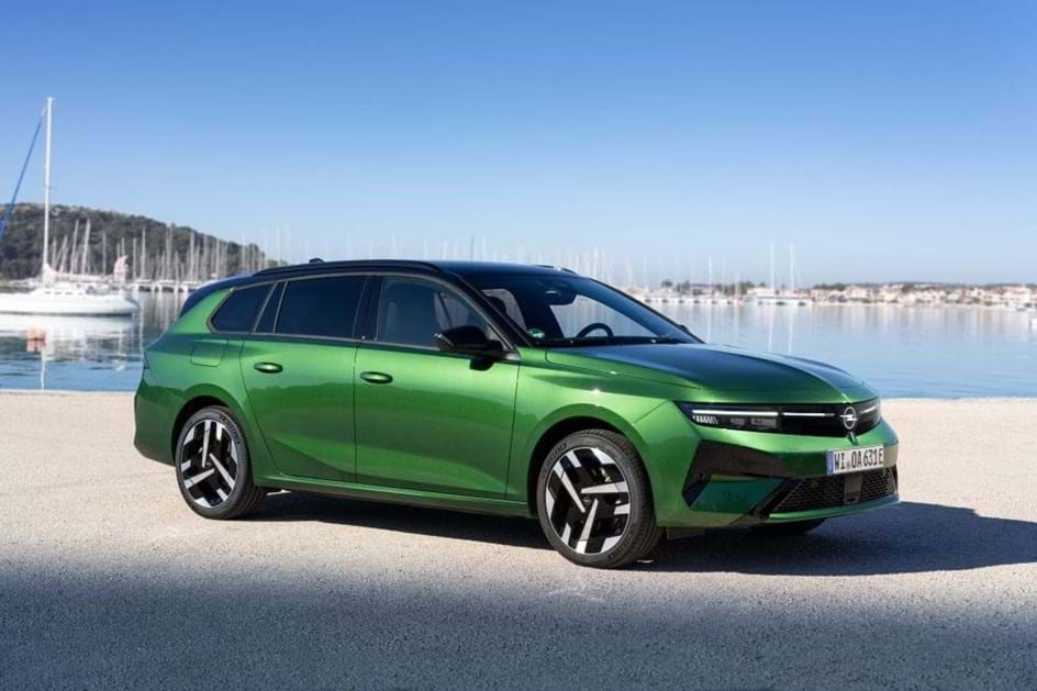 Eficiência eléctrica faz da Opel Astra Sports Tourer um familiar para todo o serviço
