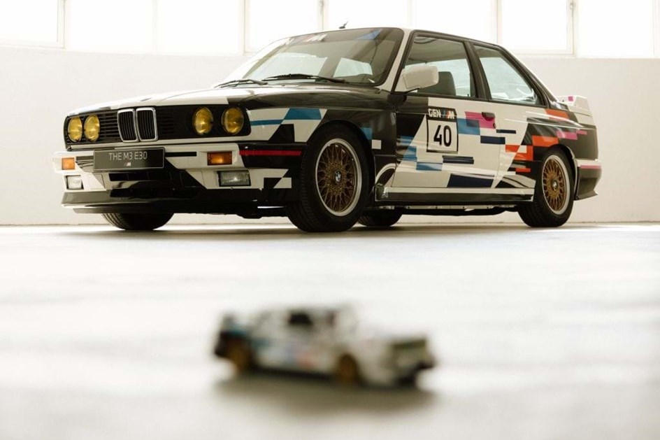 BMW M3 E30 ''recuperado'' em forma de Lego