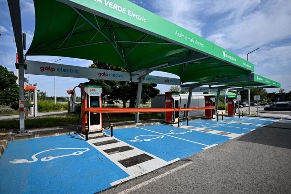 Galp conclui corredor de carregadores eléctricos ultra-rápidos na A1 e A2