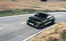 Bentley Flying Spur marca regresso do S com renovação de luxo