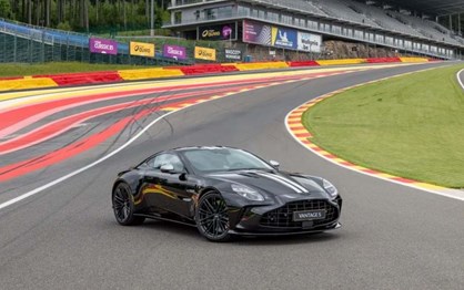Aston Martin Vantage S ganha série especial Spa-Francorchamps