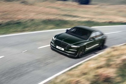 Bentley Flying Spur marca regresso do S com renovação de luxo