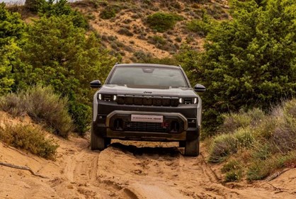 Mais de 600 km eléctricos: Jeep Compass ganha versões 4xe e Long Range