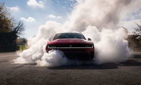 Em busca do êxito: Dodge Charger eléctrico confirmado na Europa