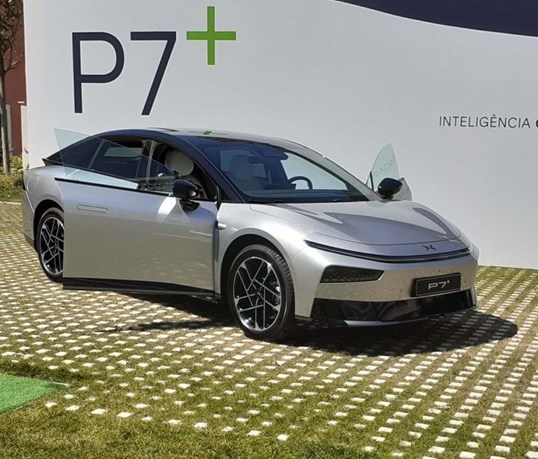 Estradista por natureza: Xpeng P7+ revela preços da gama