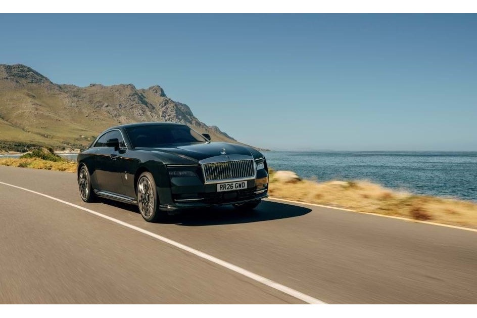 Rolls-Royce Spectre entra na Fase 2 com mais potência e autonomia