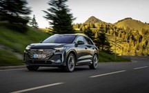 Novo Audi Q4 e-tron resume personalização a dois pacotes opcionais