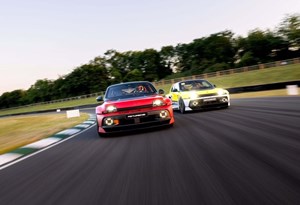 Estreia electrizante: Renault 5 Turbo 3E ''bruto'' na rampa de Goodwood