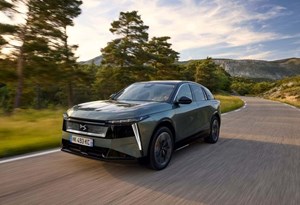 DS Nº 7: requinte num SUV com mais de 700 km eléctricos