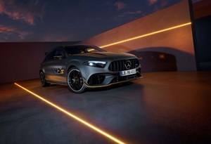 Mercedes-AMG A45 S 4MATIC+: Final Edition fecha carreira em grande estilo