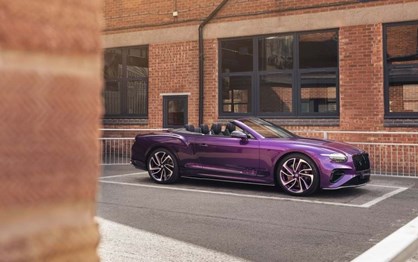 Bentley celebra 80 anos de Crewe com Continental GTC único