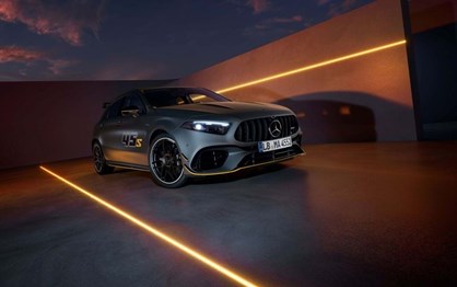 Mercedes-AMG A45 S: Final Edition fecha carreira em grande estilo