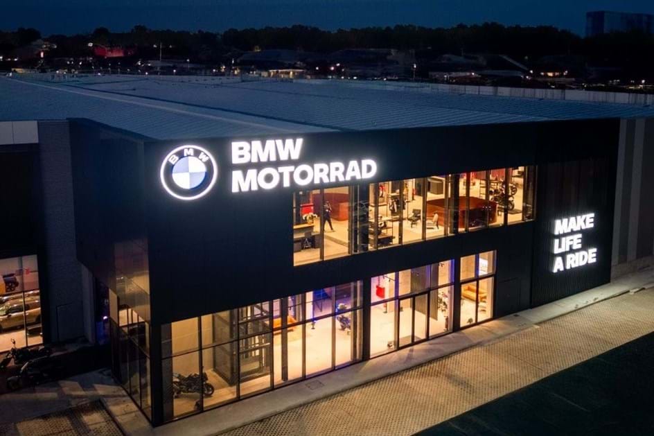 BMcar inaugura no Porto maior concessionário europeu da BMW Motorrad