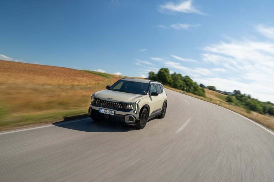 Kia Seltos: familiar racional seduz pelo espaço e pelo conforto 