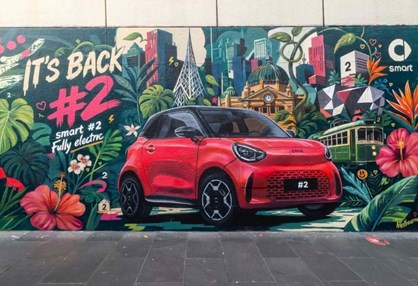 Sem camuflagem: novo Smart #2 já ''pinta'' seis cidades no mundo