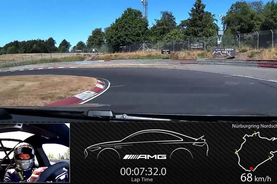 Mercedes-AMG CLA 45 já bate recordes eléctricos em Nürburgring