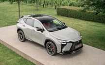 Lexus NX renova-se com mais autonomia… e recargas rápidas!