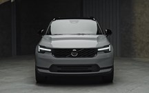 Volvo dá nova cara à ''linha 40'' e actualiza segurança nos EX60, EX90 e ES90