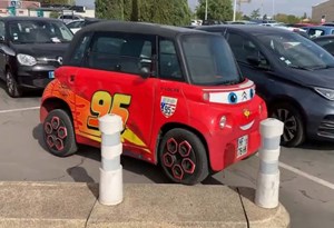 Lightning McQueen de 'Cars' transformado num… Citroën Ami?!