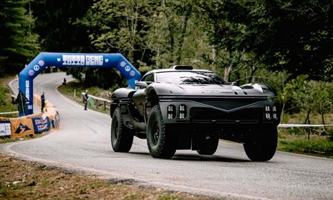 Escorpião letal no Dakar? Mais de 1.100 cv para o Genesis X Skorpio