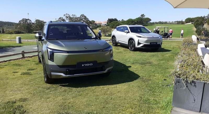 Dongfeng reforça gama com dois SUV; os preços do Vigo e do Mage