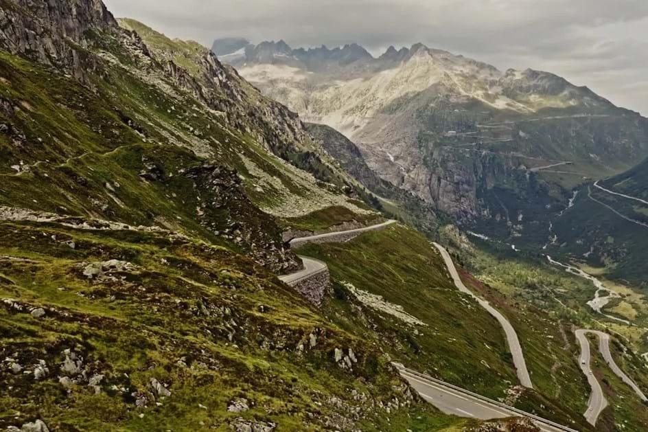 Porsche 911 GT3 Bergsport ''feito'' para atacar as curvas dos Alpes