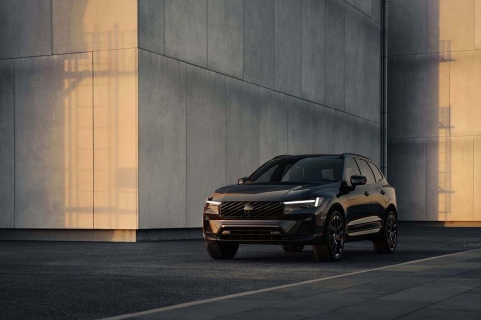 Volvo XC60 e XC90 híbridos 'plug-in' têm nova bateria para irem mais longe do que nunca