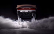 Regresso ao futuro: novo Tesla Roadster até consegue voar!