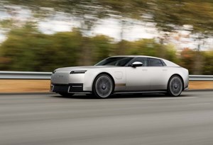 Início duma nova era: Jaguar Type 01 estreia 1.030 cv e 720 km eléctricos