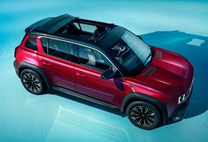 Renault 4 E-Tech Electric revitalizado: mais autonomia e nova versão de entrada na gama