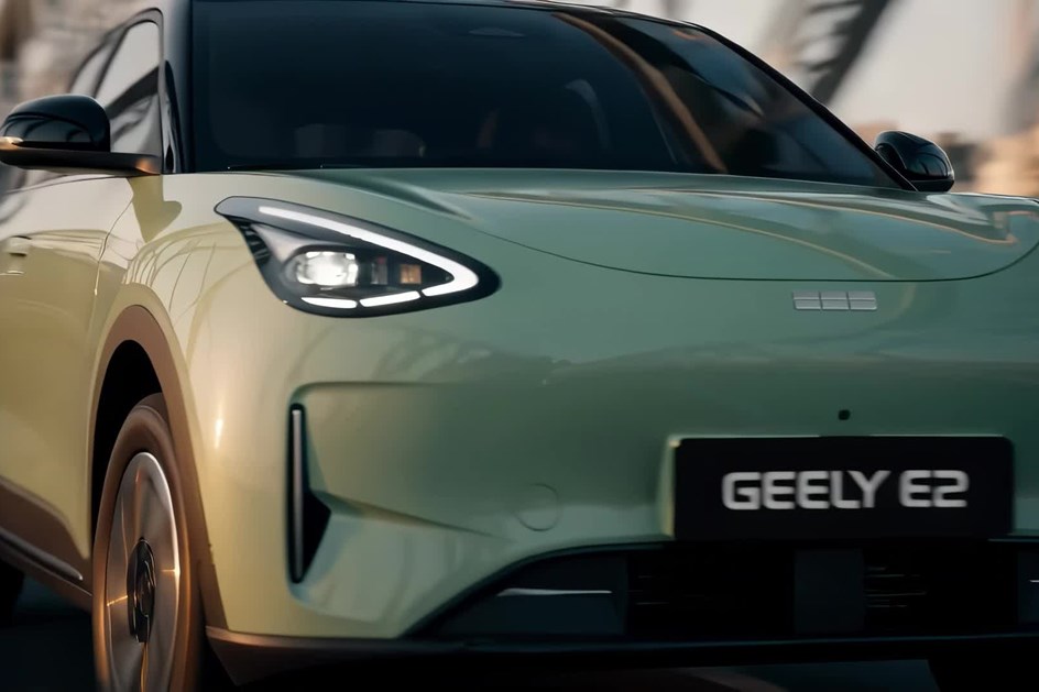 Geely E2 ataca electromobilidade acessível; todos os preços da gama